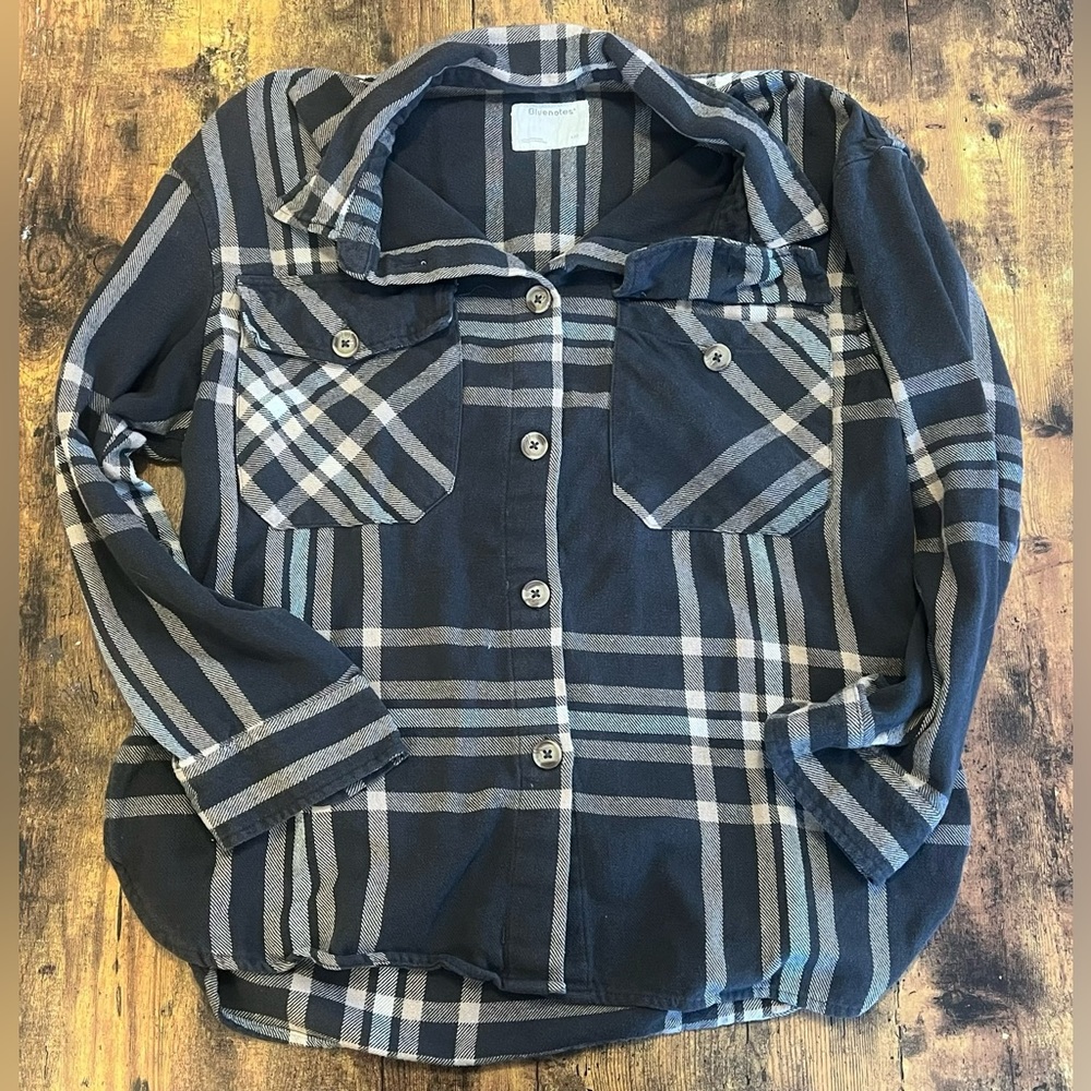 2/$12 🌸 Ladies Button Up Plaid Shirt - Size XL